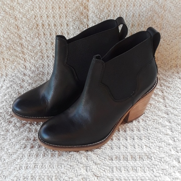 Aldo Shoes - Aldo Leather Ankle Boots Size 7.5 / 38